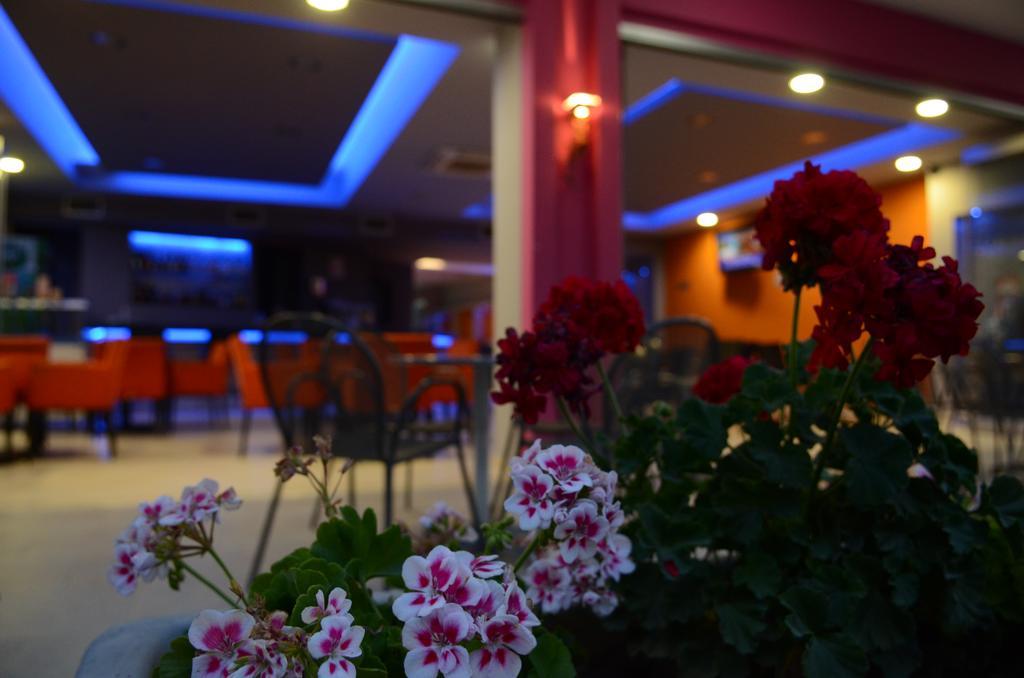 Papanikolaou Rooms Neochori  Exterior photo